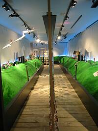 Lexposition Rideau de rösti explique et décortique les origines du fossé ou du rideau de rösti, des celtes à nos jours.