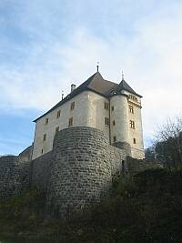 Le Château de Vallangin, le Bourg et la Collégiale