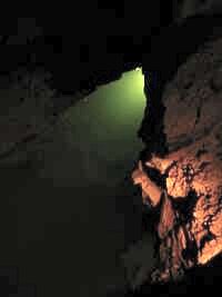 Jeux de lumière dans les grottes